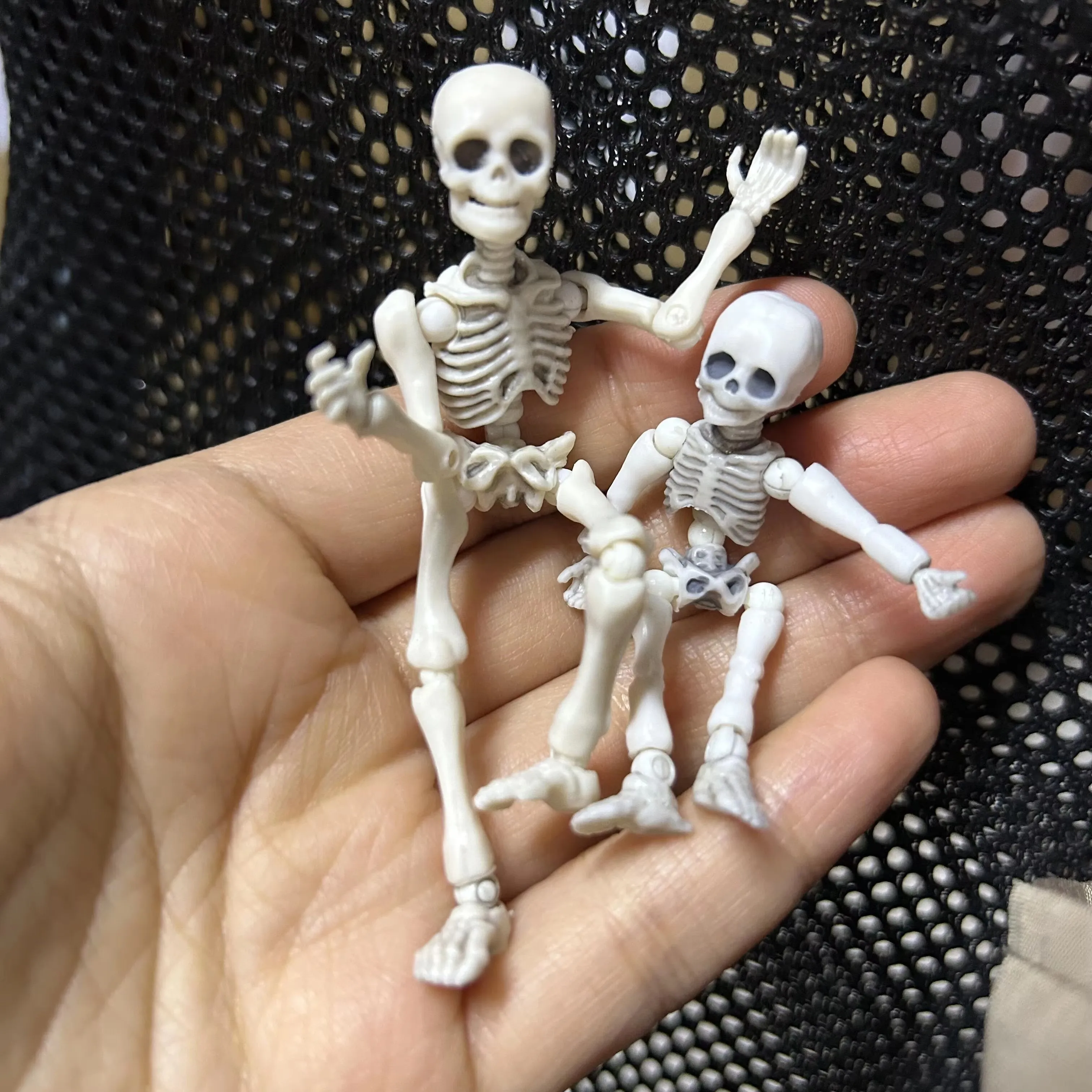 Mini Cute Skeleton Man Skeleton Model Movable Joint Doll Weapon Accessories Death Sickle Scene Halloween Horror Decorations