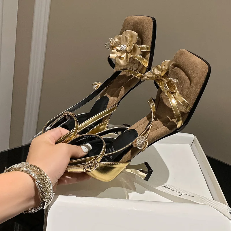 

Square Open Toe Flower Sandals Strappy Stiletto Heels Fashion Women Summer Ankle Buckle Pearls Golden Floral Sandal Dress Shoes