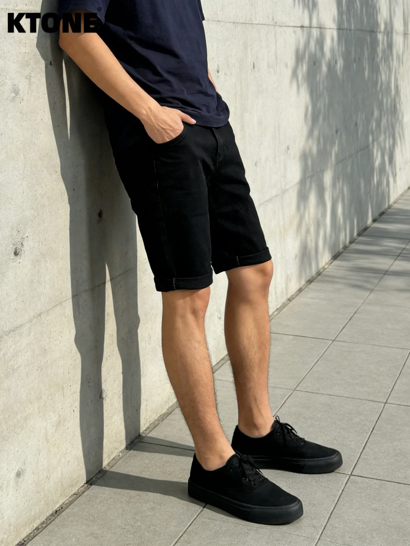 

Черные узкие джинсовые шорты для мужчин в стиле легкого ретро Y2K для свиданий, уличного стиля, без аксессуаров и ремней