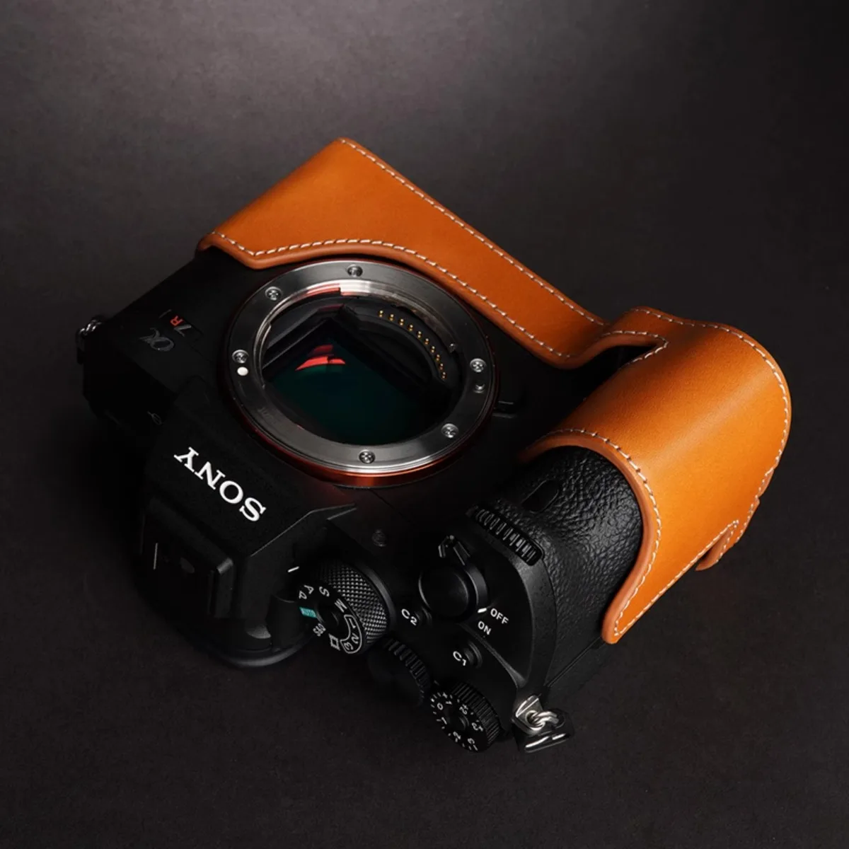 

Camera Bag Vintage Genuine Leather Case Protective Cover Body Base Suitable for Sony A7R4 A7RIV Photography Accessories