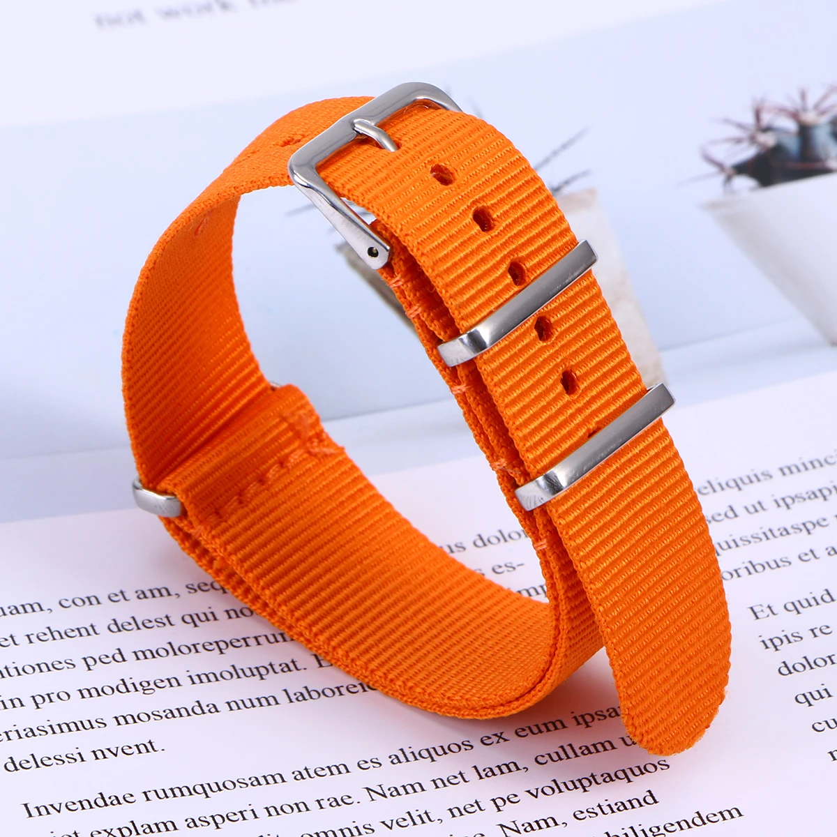 

Nylon Strap Mechanically Braided Watch 22mm Woven Water Proof Bands Scratch-resistant