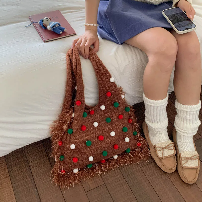 

Цветные аппликации, вязаная сумка на плечо для женщин, осенне-зимние рождественские сумки-тоут с кисточками, американские модные сумки большой вместительности