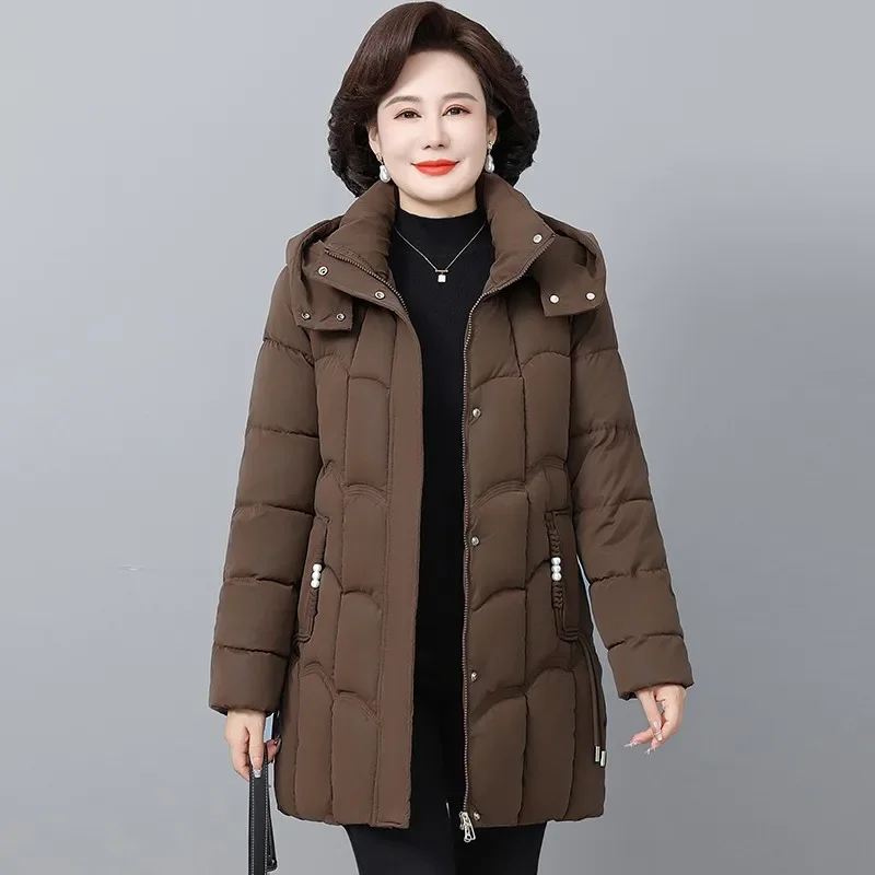Inverno nuove donne giacche ispessite piumino di cotone Parka trapuntato con cappuccio tasche lunghe cappotto soprabito femminile di mezza età