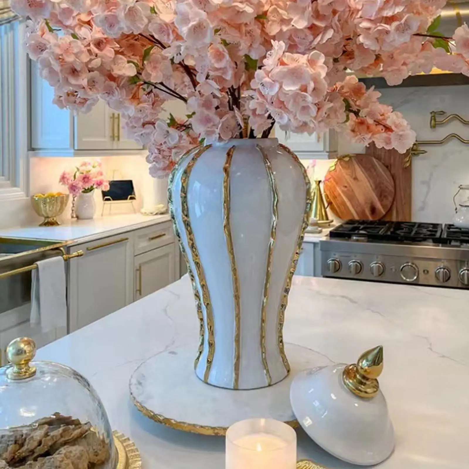 

Ceramic Ginger Jar Ceramic Flower Vase Chinese with Lid Table Centerpiece Handmade Flower Vase Storage Jar for Desktop Shelf