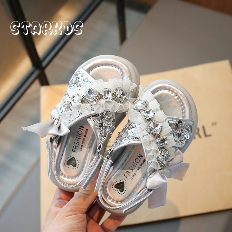 

Silver Sequins Bowknot Strap Sandals Kid Girls Luxury Crystal Lace Slingbacks Child Summer Soft Sole Bling Princess Dress Shoes