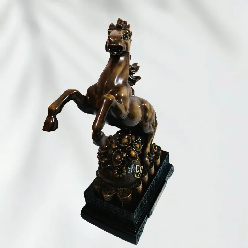 Imitation wood carving horse ornament, Year of the Horse, the horse arrives to make a fortune, set the table, wine cabinet