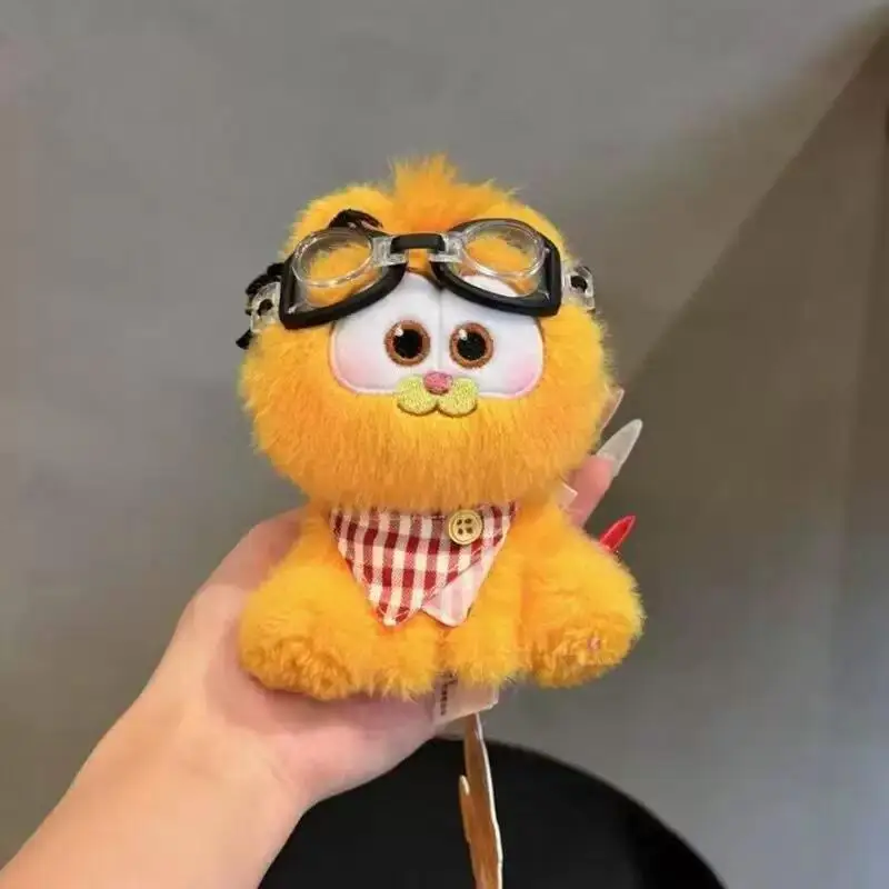 Porte-clés en peluche Garfield de dessin animé Kawaii, poupée en peluche douce périphérique, pendentif de sac à dos, accessoires cadeaux d'anniversaire pour ami