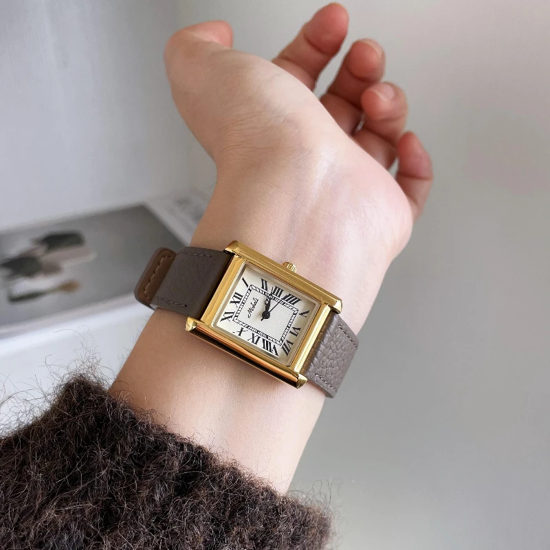 Retro style new fashion luxury women's watch automatic trend waterproof simple student leather quartz watch birthday gift