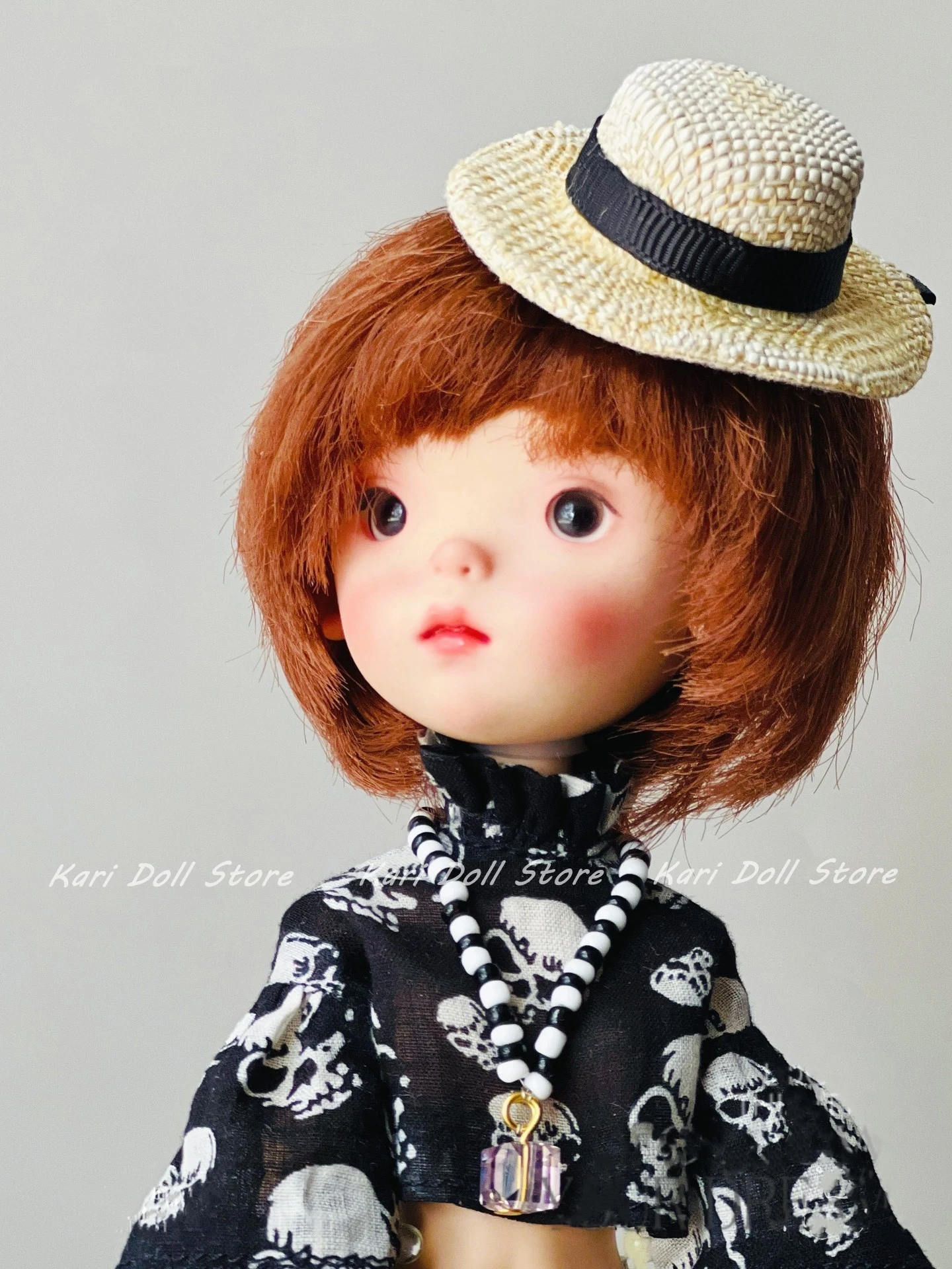 

Kari Doll Одежда и юбки 2025 Черно-белая серия женской и кукольный комплект для куклы Landazz Landoudou
