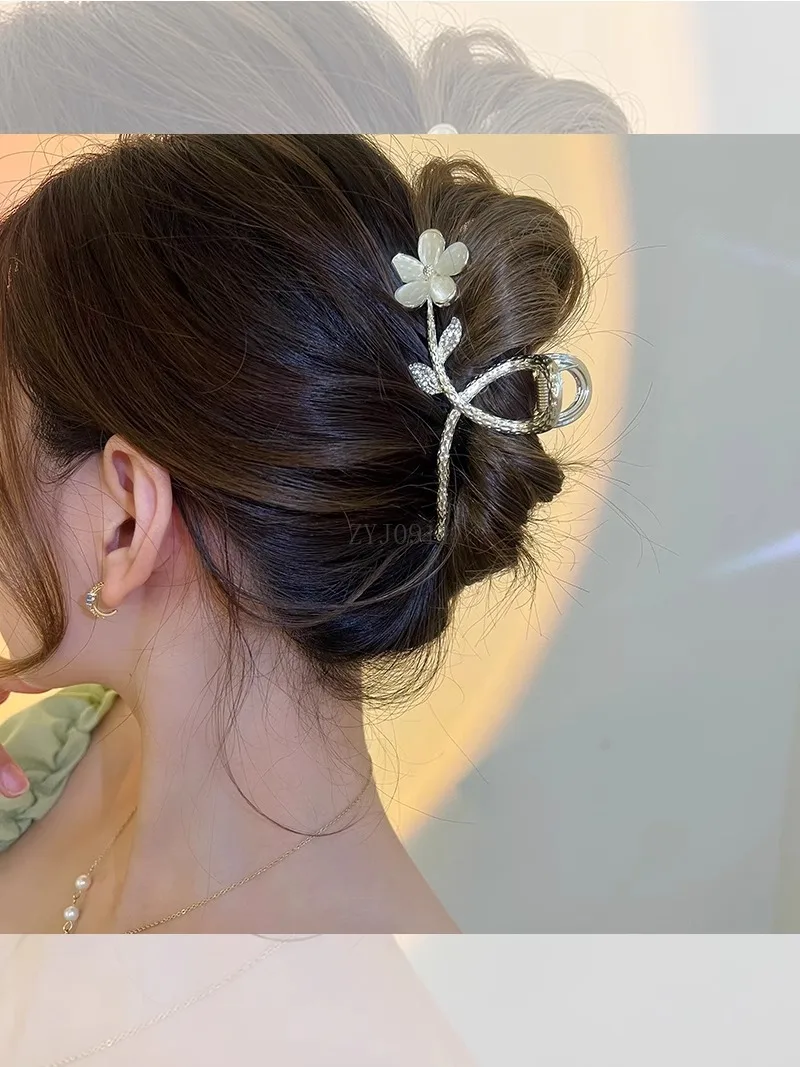 دبوس شعر رائع على شكل زهر الخوخ الجنية، مشبك على شكل رأس أنثوي، مشبك سمك القرش المتقدم الكبير