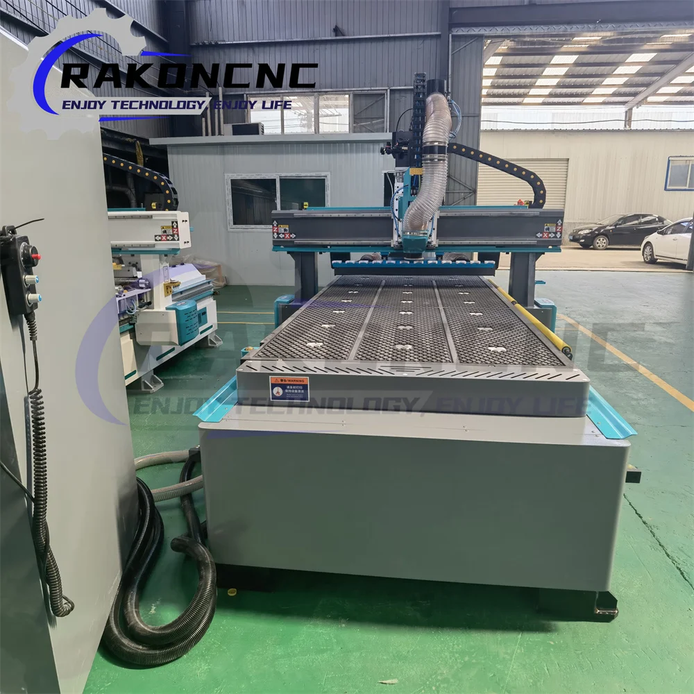 Jinan Rakoncnc 1325 Cnc Router (Linear Tool-Changing System&Drill Bank&Ramino Saw Blade)