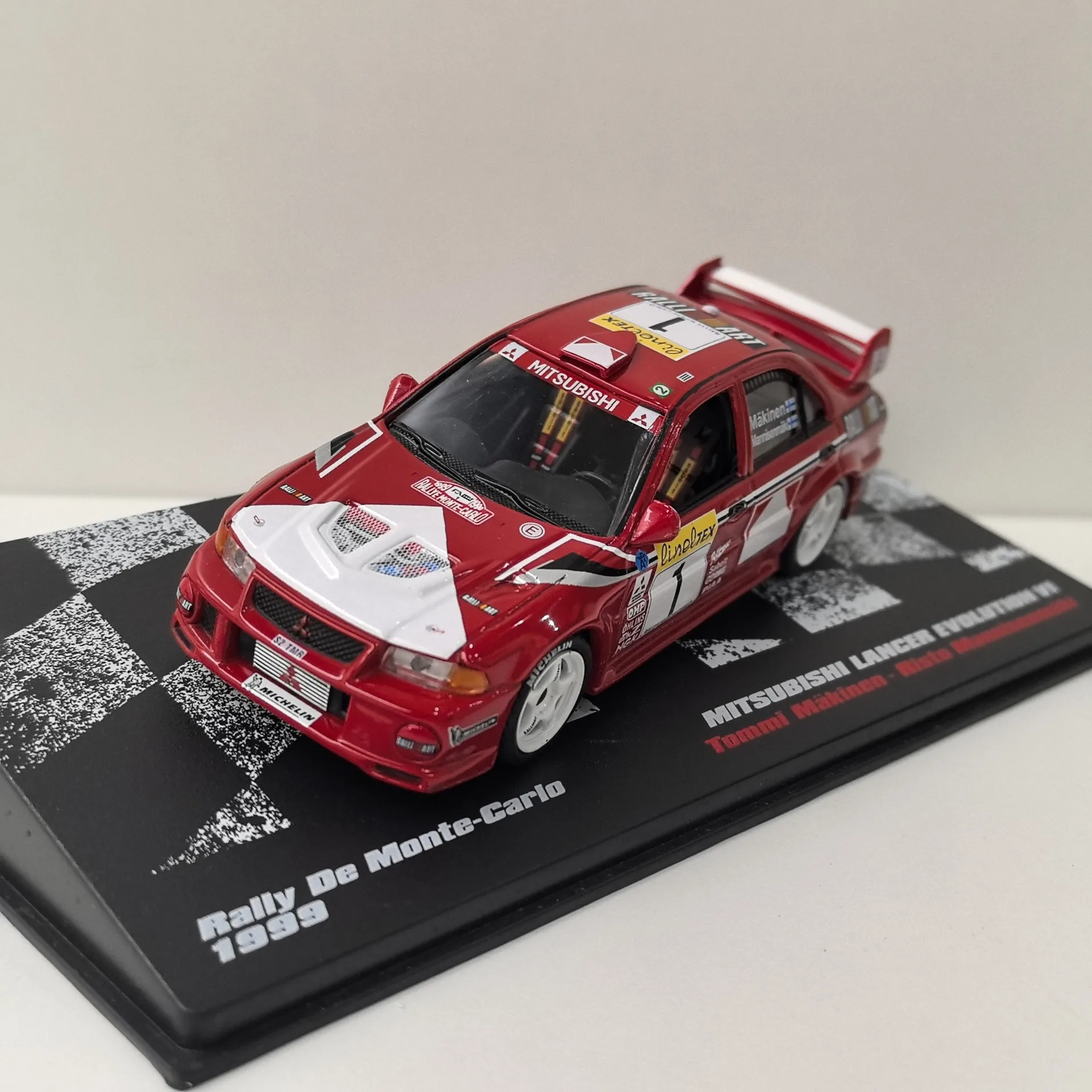 

Diecast IXO 1/43 Scale MITSUBISHI CARISMA EVO VI #1 1999 Mitsubishi Racing Alloy Car Model Collectible Toy Gift Souvenir Display