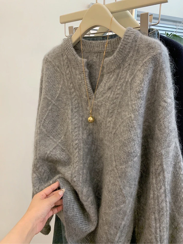 Twists V-neck Sweater Women Autumn/Winter New Casual Versatile Warm Knitted Sweater Solid Color Fashion Loose Lazy Style Tops