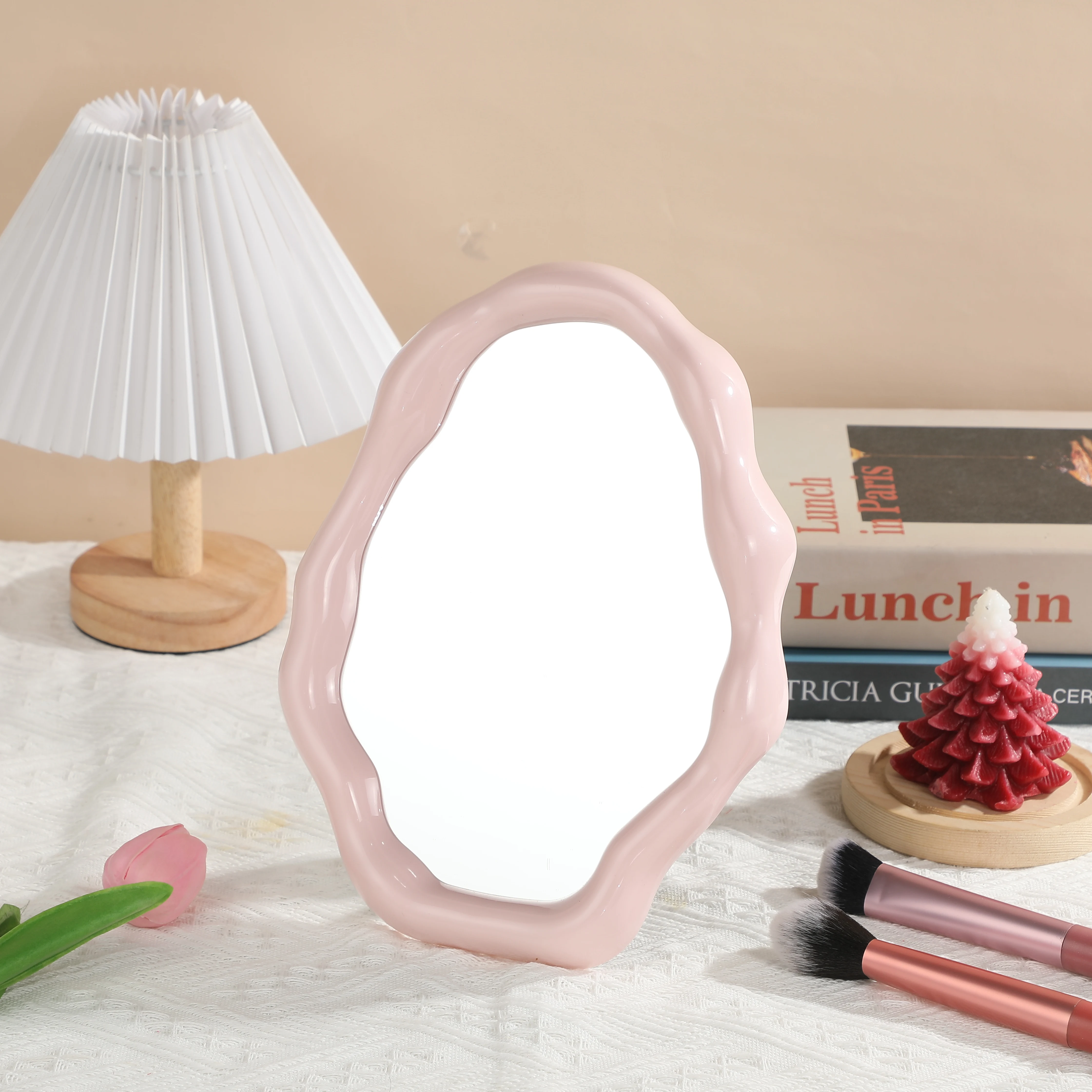 Irregular Vanity Mirror Resin Cloud Shape Makeup Mirror With Stand Home Decorative Girl Bedroom Desktop Mirrors Ornaments