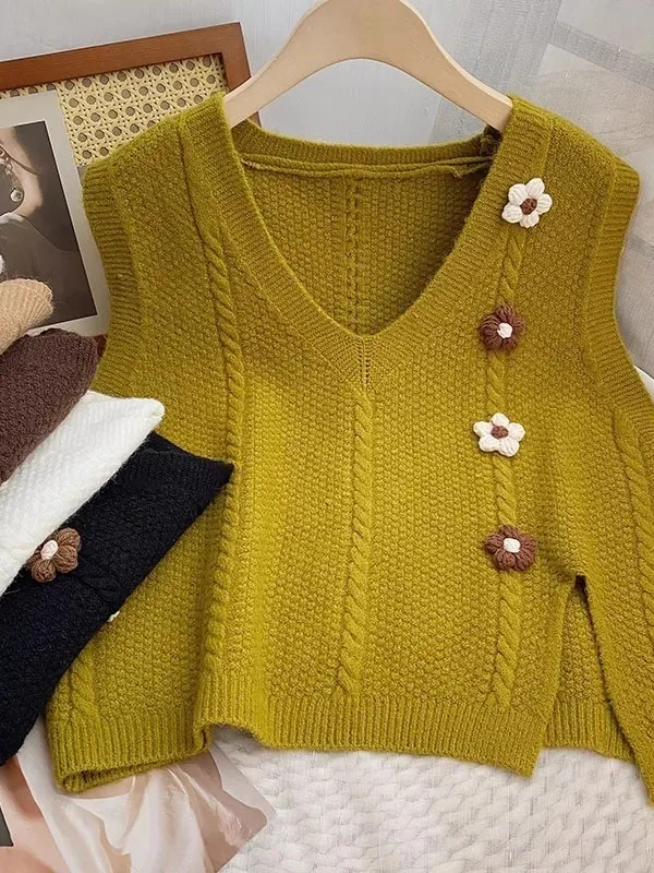 Retro V-Neck Knitted Sweater Vest Women's Loose Sleeveless Twist Design Outerwear Comfortable Commute Style  Color