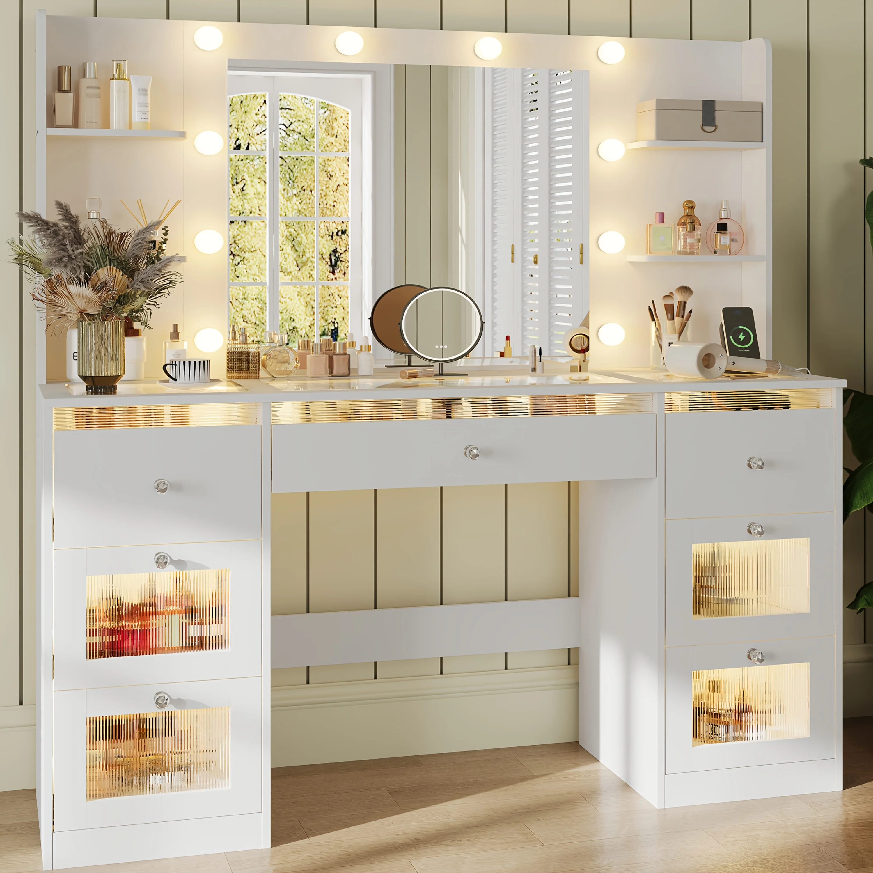 Dressing Table Vanity With Lighted Mirror - طاولة مكياج مع 7 أدراج مضاءة