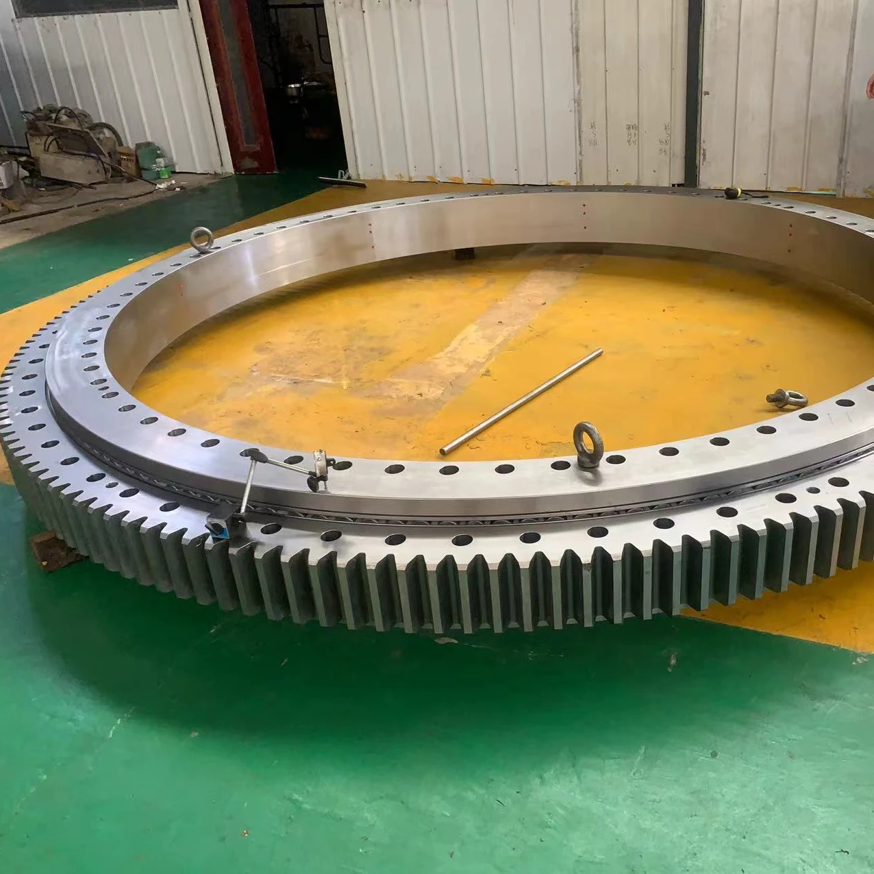 Excavator Ex70-5/ex60 Swing Bearing Factory