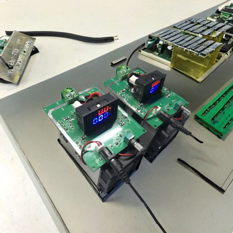 300W Electronic Load Battery Capacity Discharge Tester High Power DC Adjustable Power Supply Aging Tester