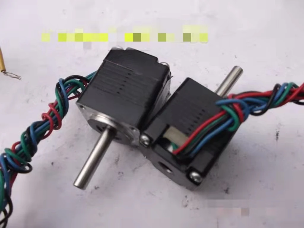 1PC 20 two-phase stepping motor/body length 23mm/shaft diameter 4mm/140g.cm/0.4A