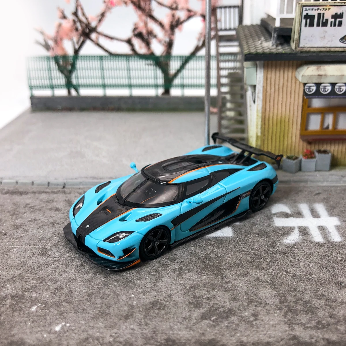 XKE 1:64 Agera RS Carbon Pattern Resin Car Model - AliExpress 26