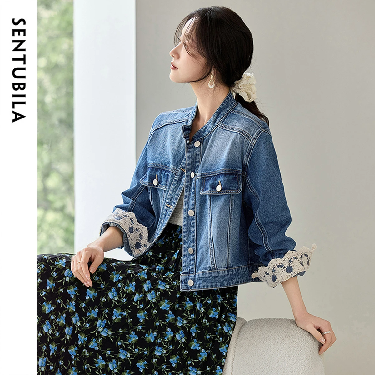 SENTUBILA Vintage Denim Jackets Women 2025 100% Cotton Patchwork Lace O-Neck Long Sleeve Single Breasted Outerwear W53WD3695X