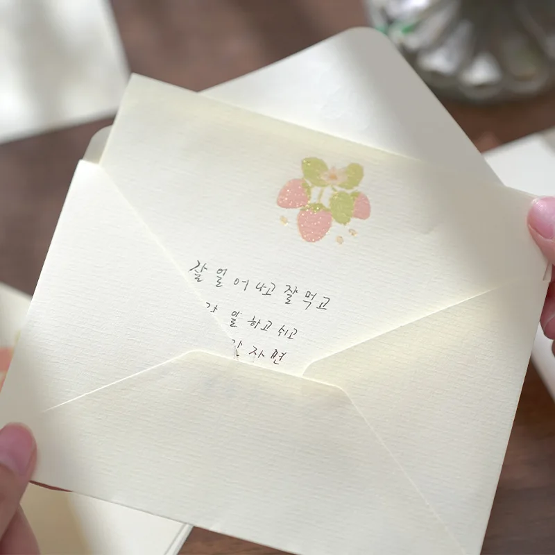 4 Envelopes + 2 Letter Papers Set, Simple Literary Stationery Set, Journal Letter Greeting Card Decor Material