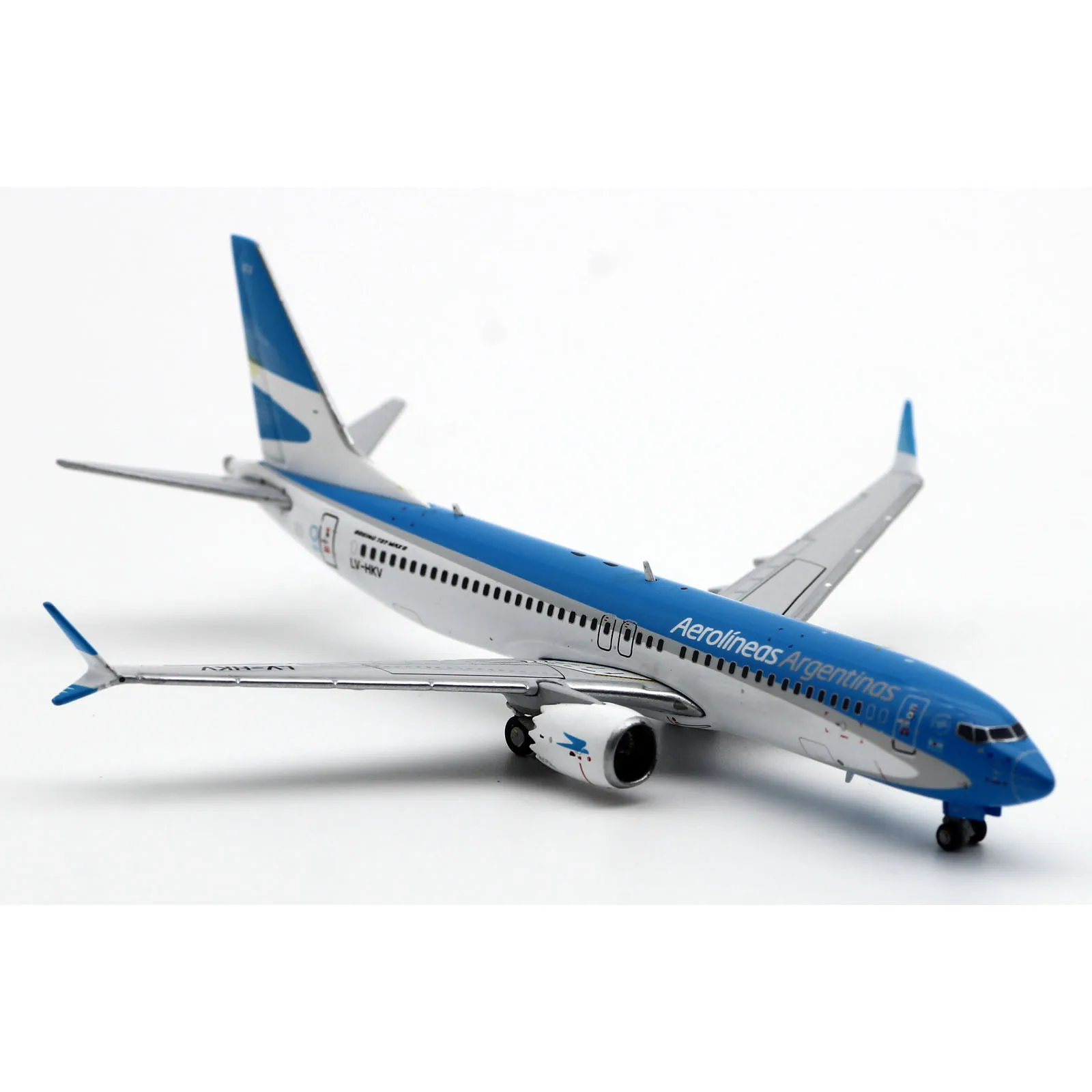 LH4197 Alloy Collectible Plane Gift JC Wings 1:400 Aerolineas Argentinas Boeing B737-8max Diecast Aircraft Jet Model LV-HKV