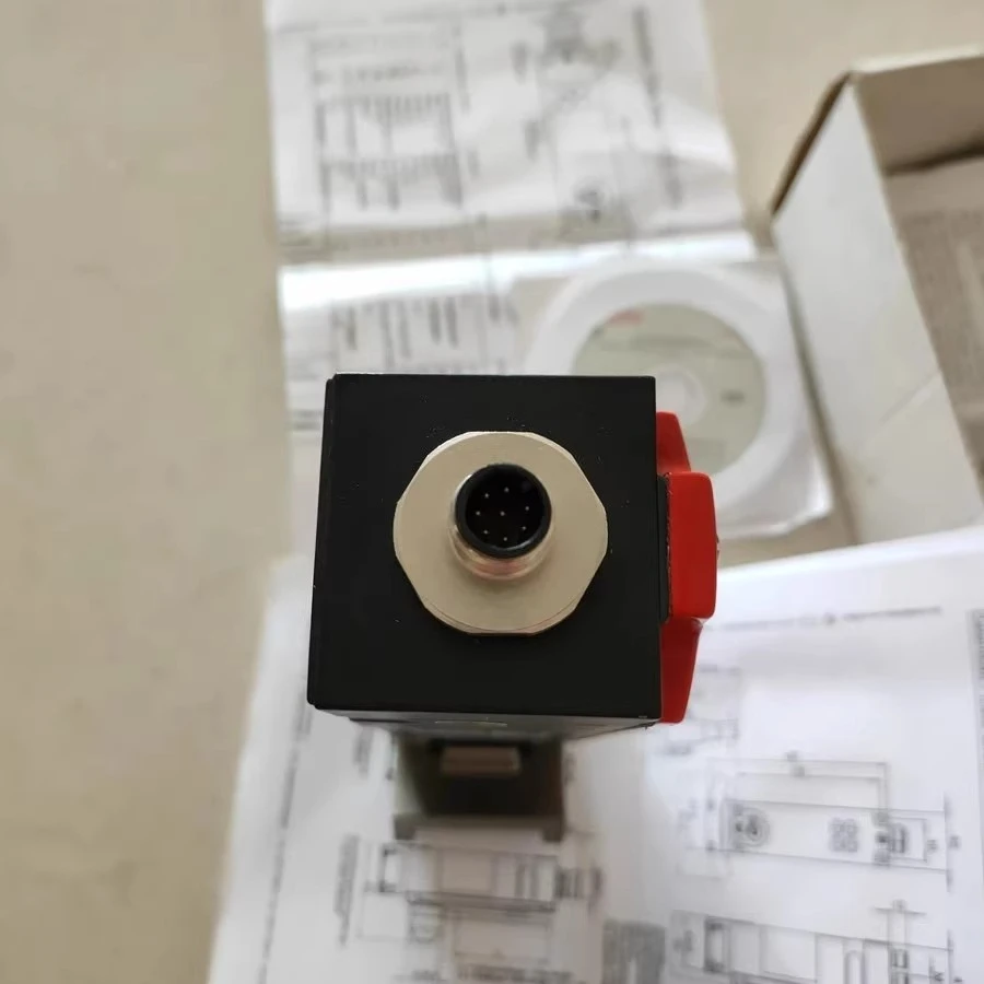 

safety module door lock CET3-AP-CRA-AH-50X-SA-122398 new