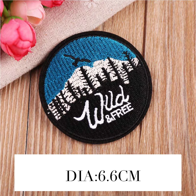 Round Landscape Mount Fuji Iron On Patches Embroidered Applique for Jacket Clothes Stickers Badge DIY Tree Apparel Accessories