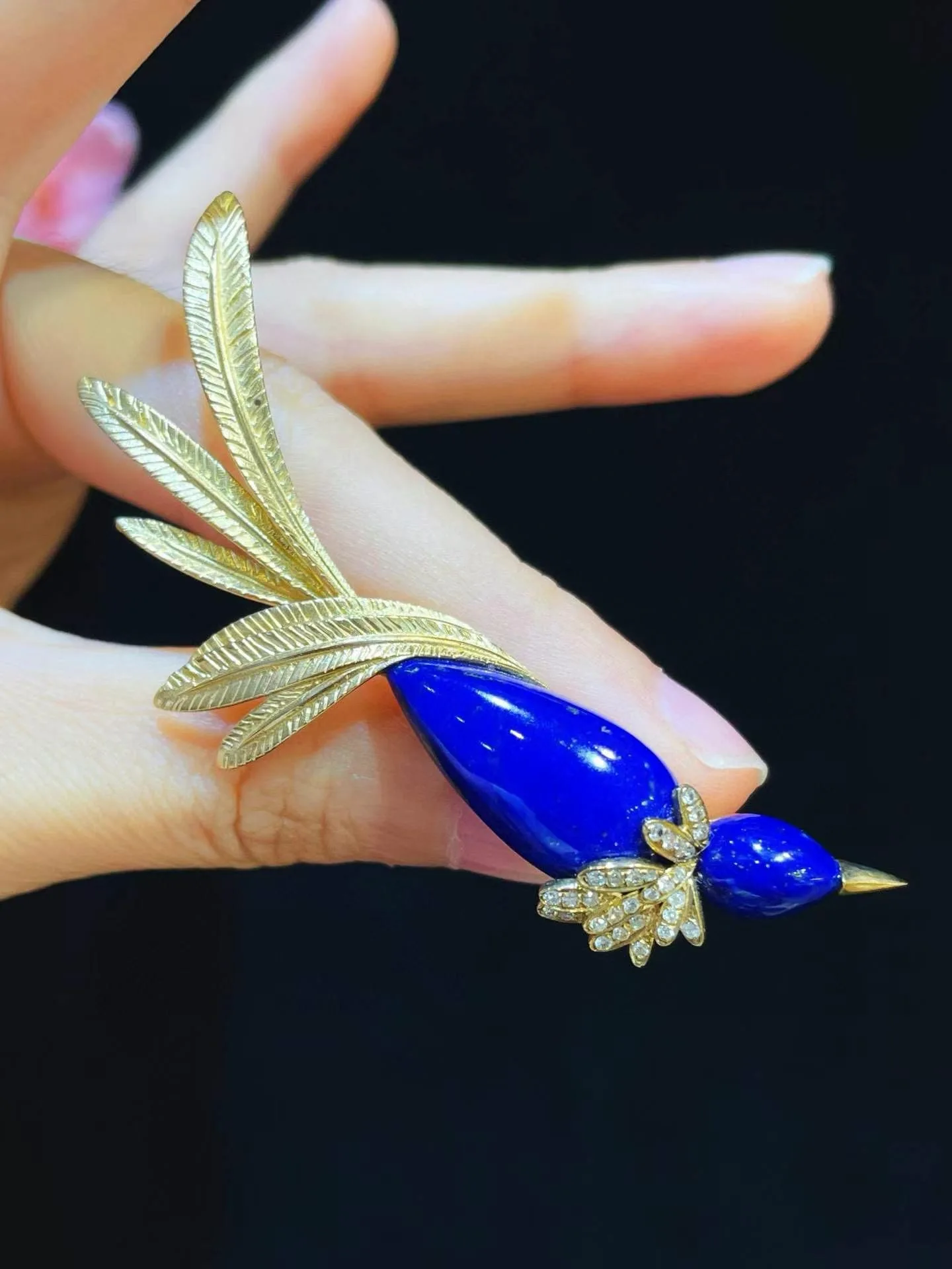 

natural lapis bird brooch unisex jewelry fine jewelry for MEN & Women animal 9K gold diamond