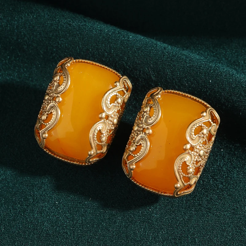 

Vintage Hollow Pattern Earrings For Woman Antique Square Yellow Beeswax Gold Color Luxury Quality Designer Gift Accessories 2025