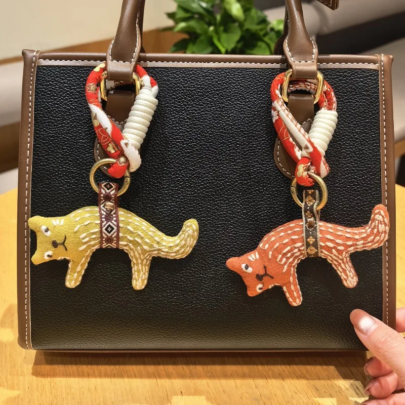 

Vintage Distressed Fox Fabric Keyring Ethnic Stitch Bag Charm Handmade Retro Pendant for Purse Backpack Premium Quality Fashion