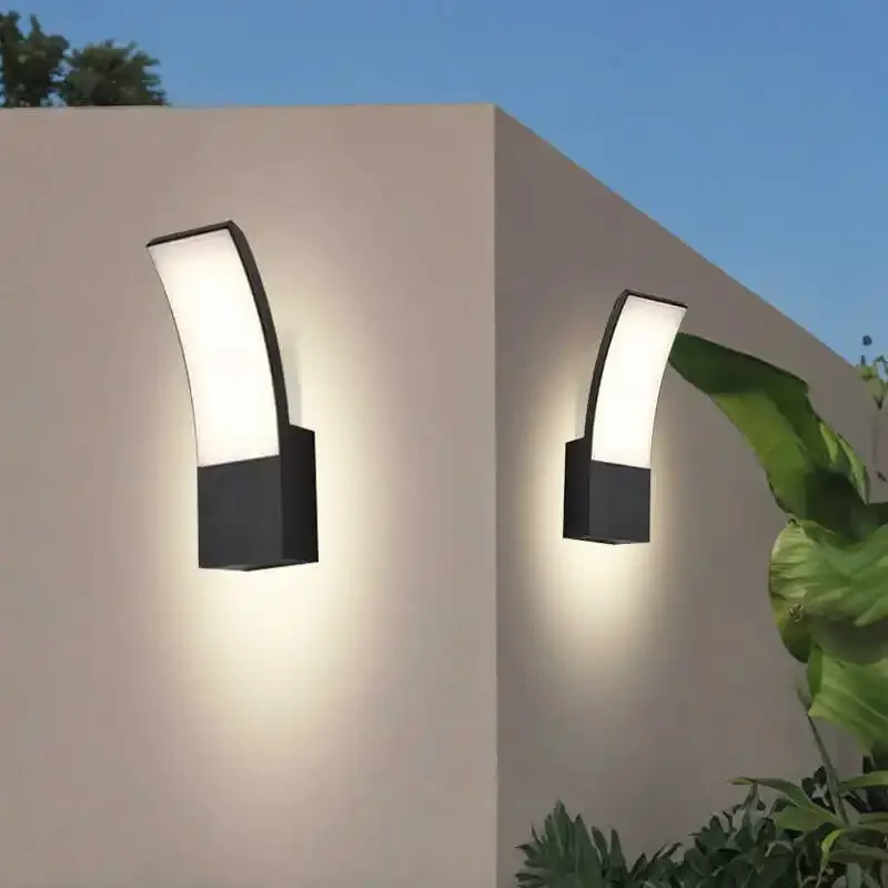 Waterproof Outdoor Wall Lamp Modern Design IP65 LED Wall Lamp for Garden Patio
