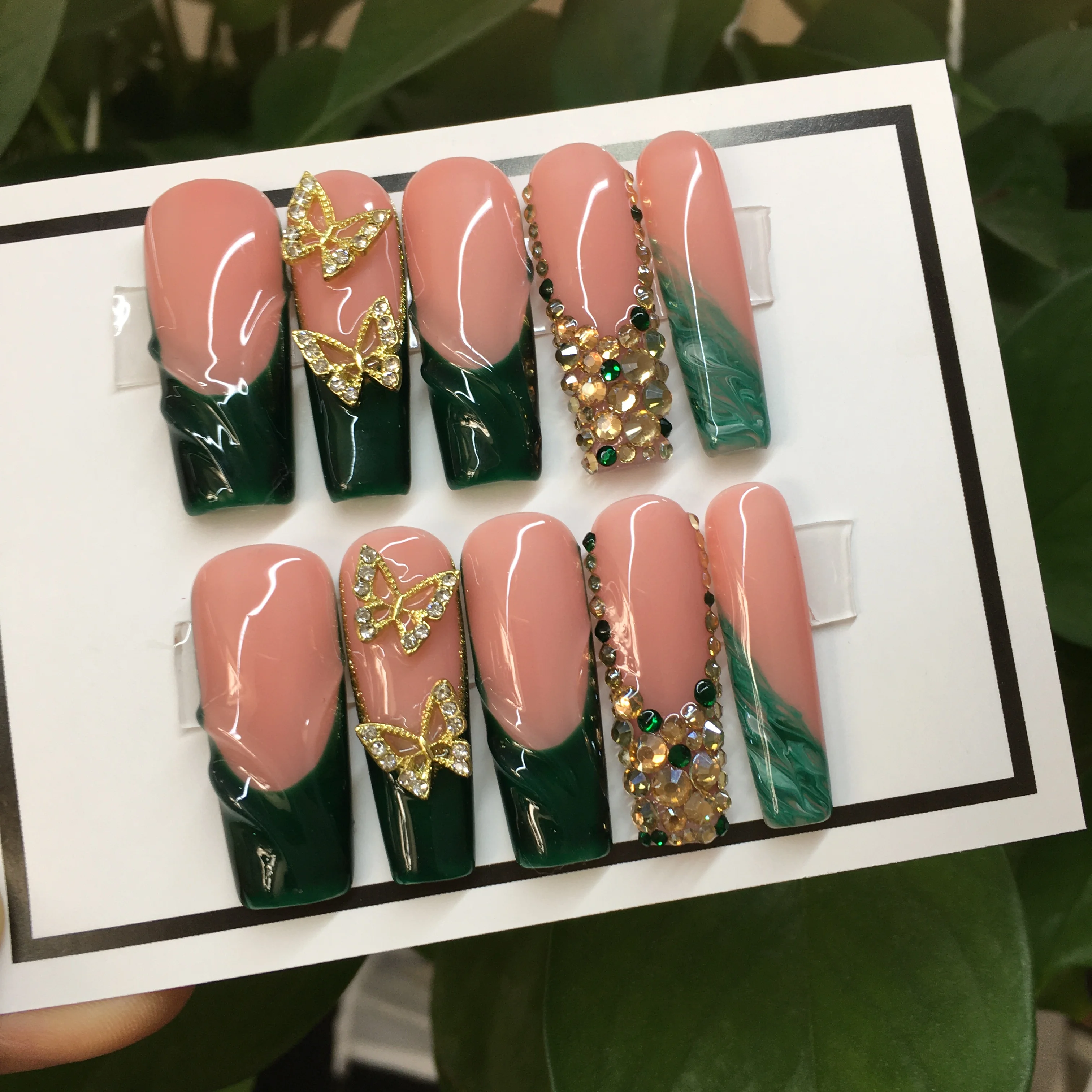 

Long Pre-Formed coffin Green french style Artificial Acrylic Nail Tips False False Nails for Nail Art Salon Use