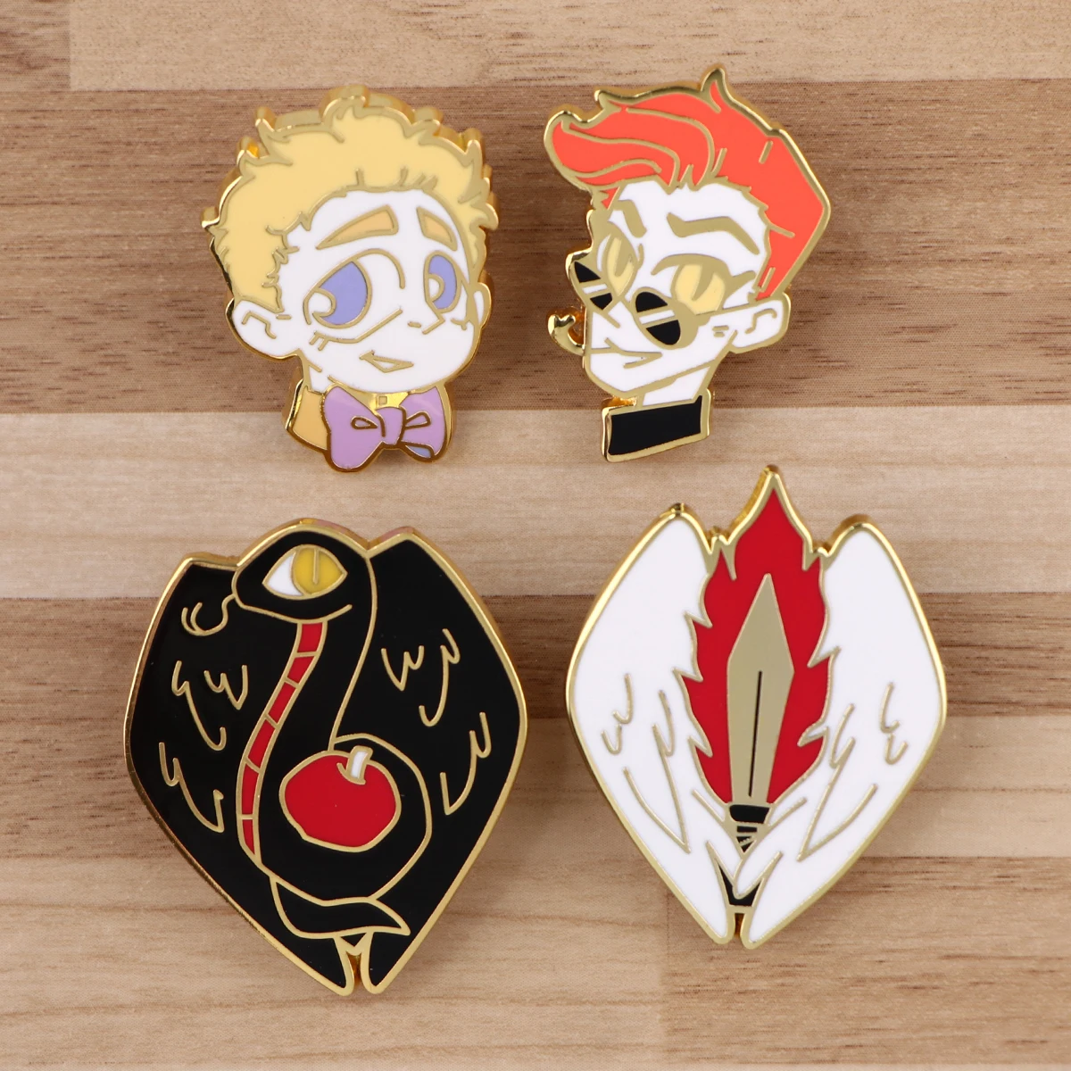 Fantasy TV Series Good Omens Hard Enamel Pin, Lapel Pins para Mochila Masculina, Badges, Broches para Roupas, Acessórios de Jóias, Presentes