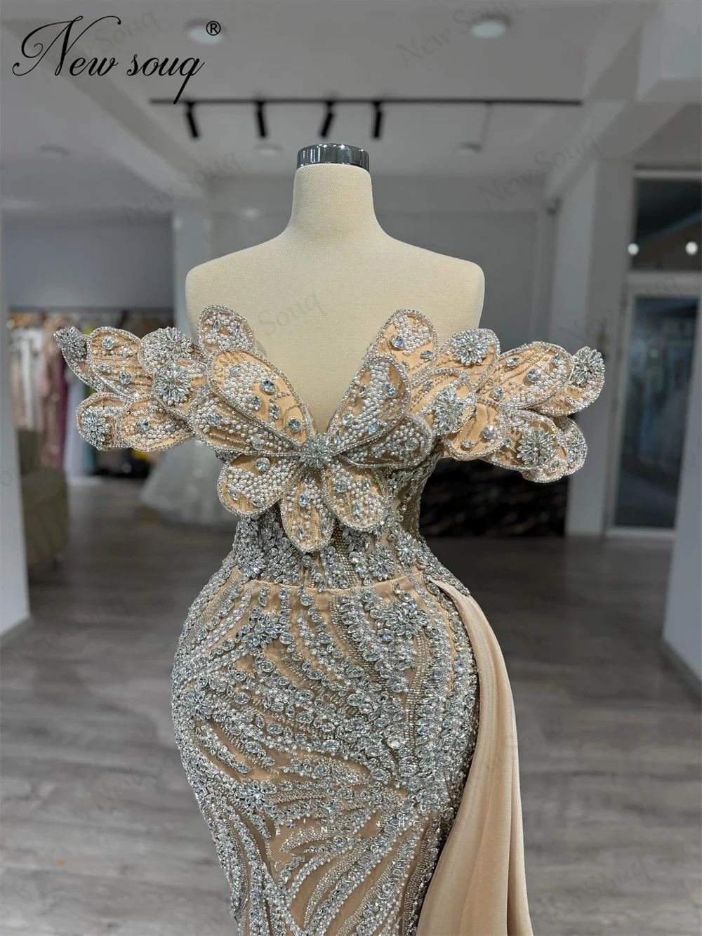 

Модные вечерние платья цвета шампанского, расшитые бисером и разрезом шлейфом, арабский Дубай, свадебные платья с открытыми плечами, платье для выпускного вечера по индивидуальному заказу