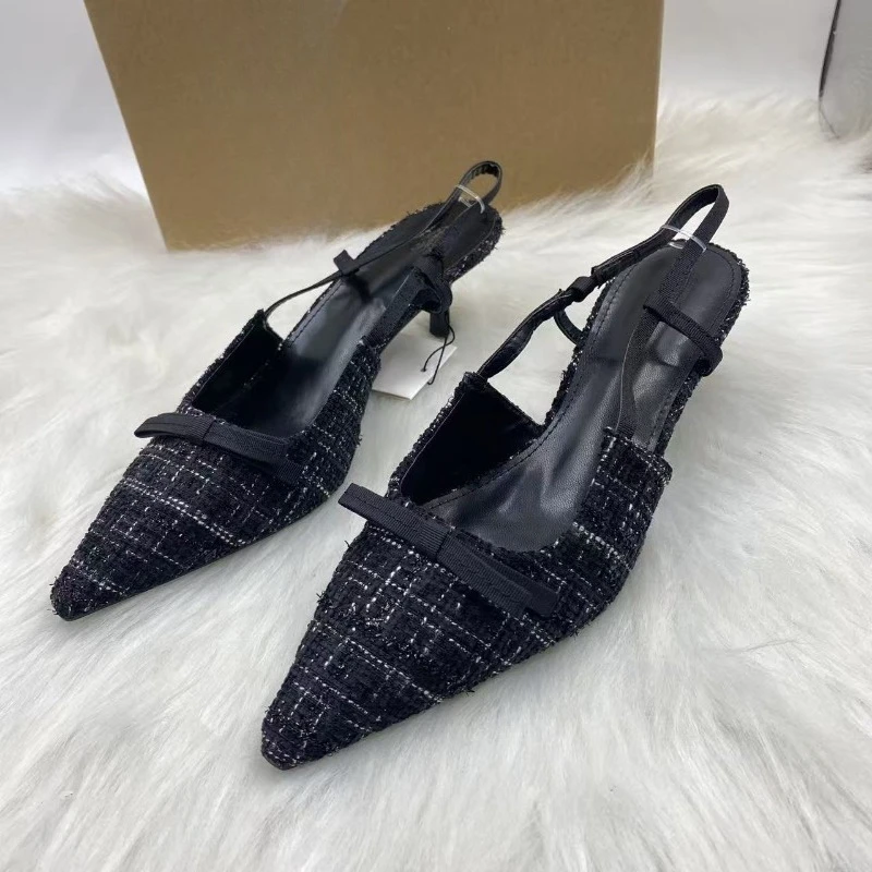 حذاء نسائي جديد لعام 2025 من التويد الفاخر منقوش عليه فيونكة ديكور بكعب رفيع بمقدمة مدببة حذاء أنيق للحفلات والمكتب