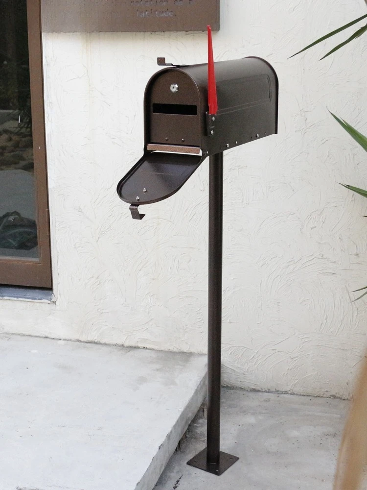 Outdoor mailbox Mailbox Large courtyard ornament Rainproof creative pastoral villa mailbox Milk can be printed with door number