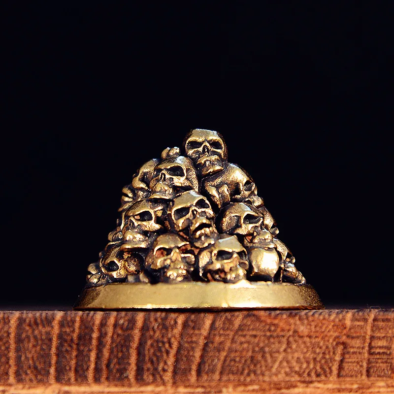 

Retro Brass Skull Heads Mountain Small Statue Tabletop Decoration Punk Figurines Home Crafts Decorations Office Desktop Ornament