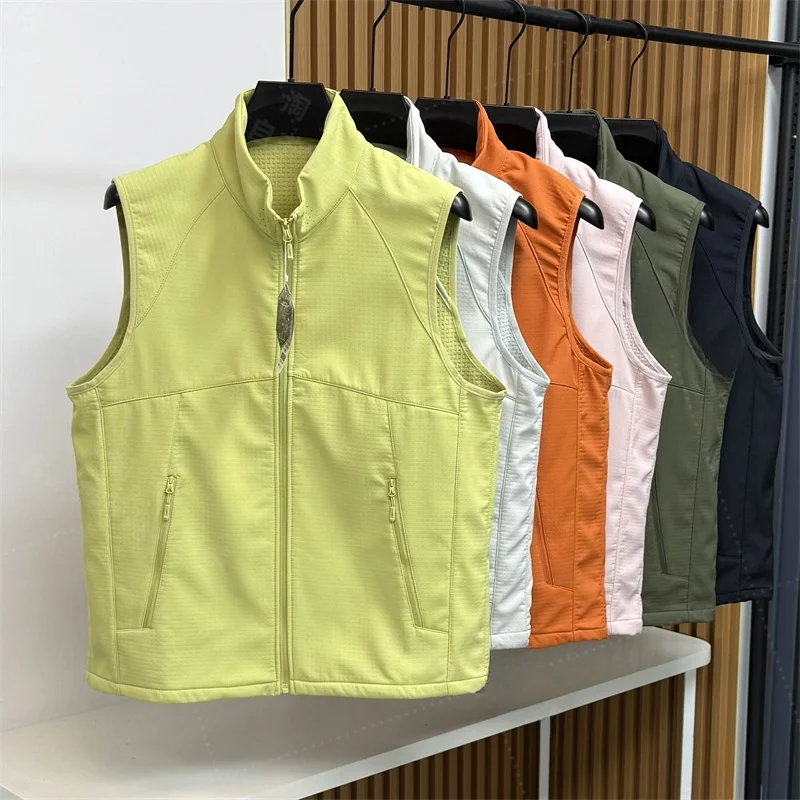 

Outdoor Men's Vest Sleeveless Stand Collar Hiking Vest Laser Perforated Waterproof Breathable Autumn Youth Fashion Standard Fit