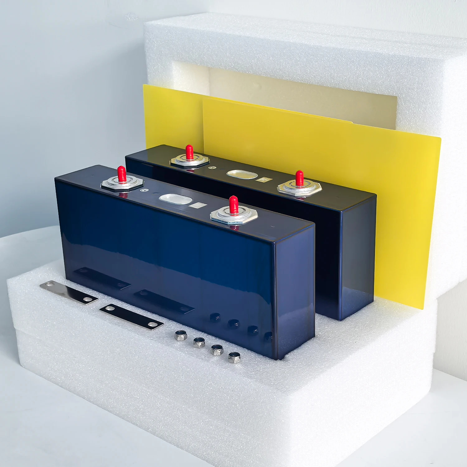 EVE MB56 Square Energy Storage Battery Lithium Iron Phosphate LiFePO4 Electric Vehicle Ship Mobile Power Supply Backup