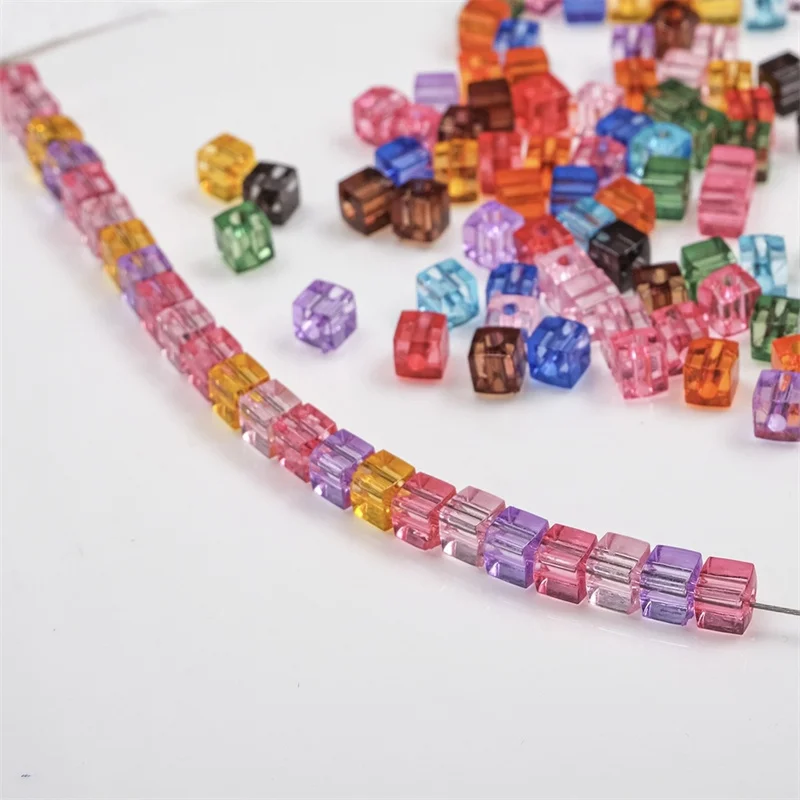 

2025 Newest 2700pcs/lot 4mm color print geometry square shape acrylic straight hole beads diy jewelry garment pen accessory