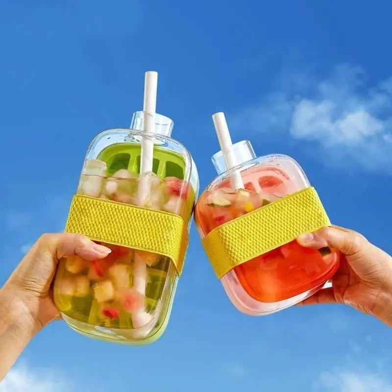 1Pcs Large Capacity Ice Cube Maker Water Bottle Silicone Tray 500/800ML With Straw For Juice Cooling Stackable Ice Making Design