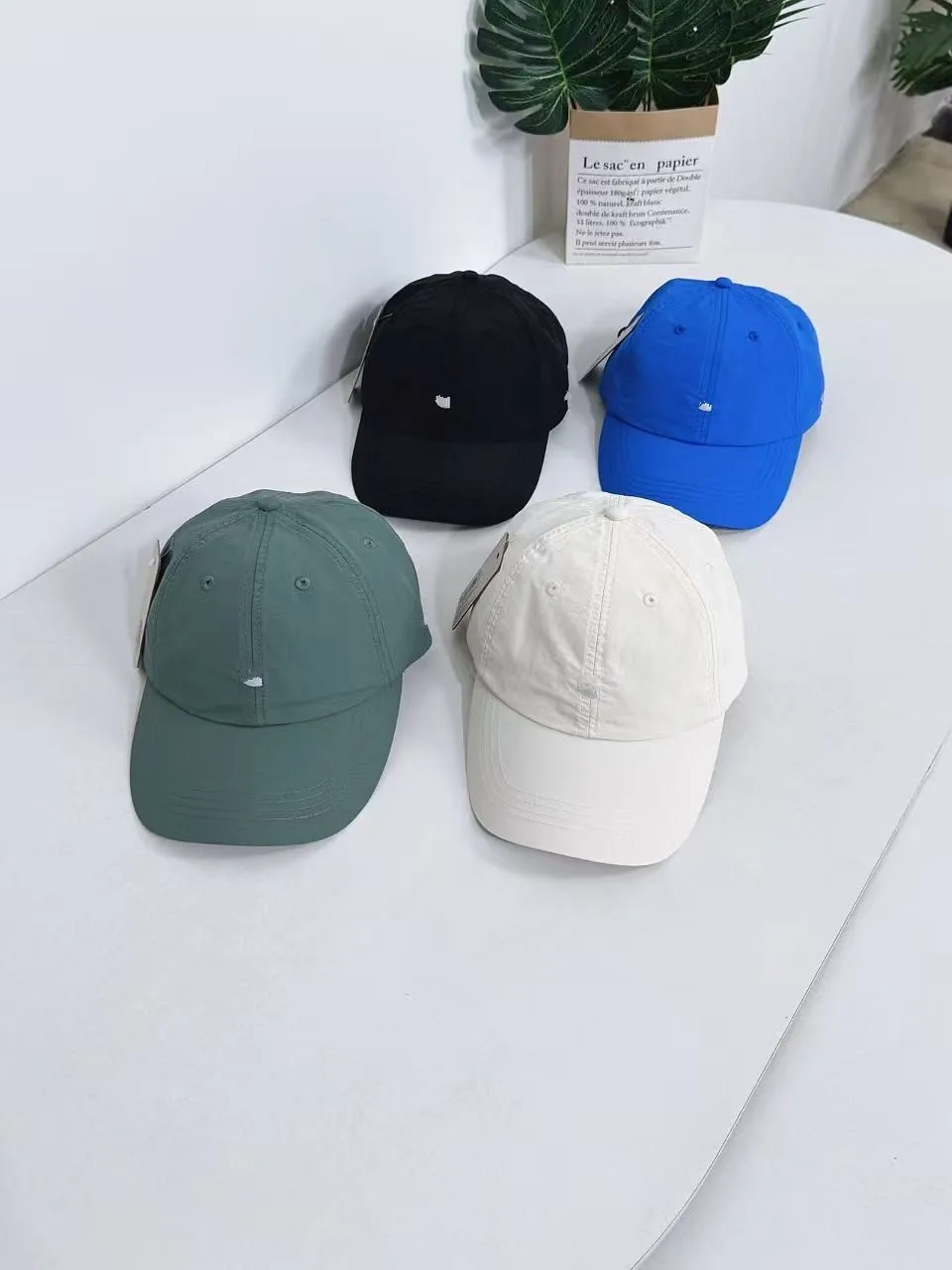 

Adjustable Outdoor Quick Dry Breathable American High Street Logo Baseball Cap Couple Outdoor Speed Dry Breathable Adjustable...
