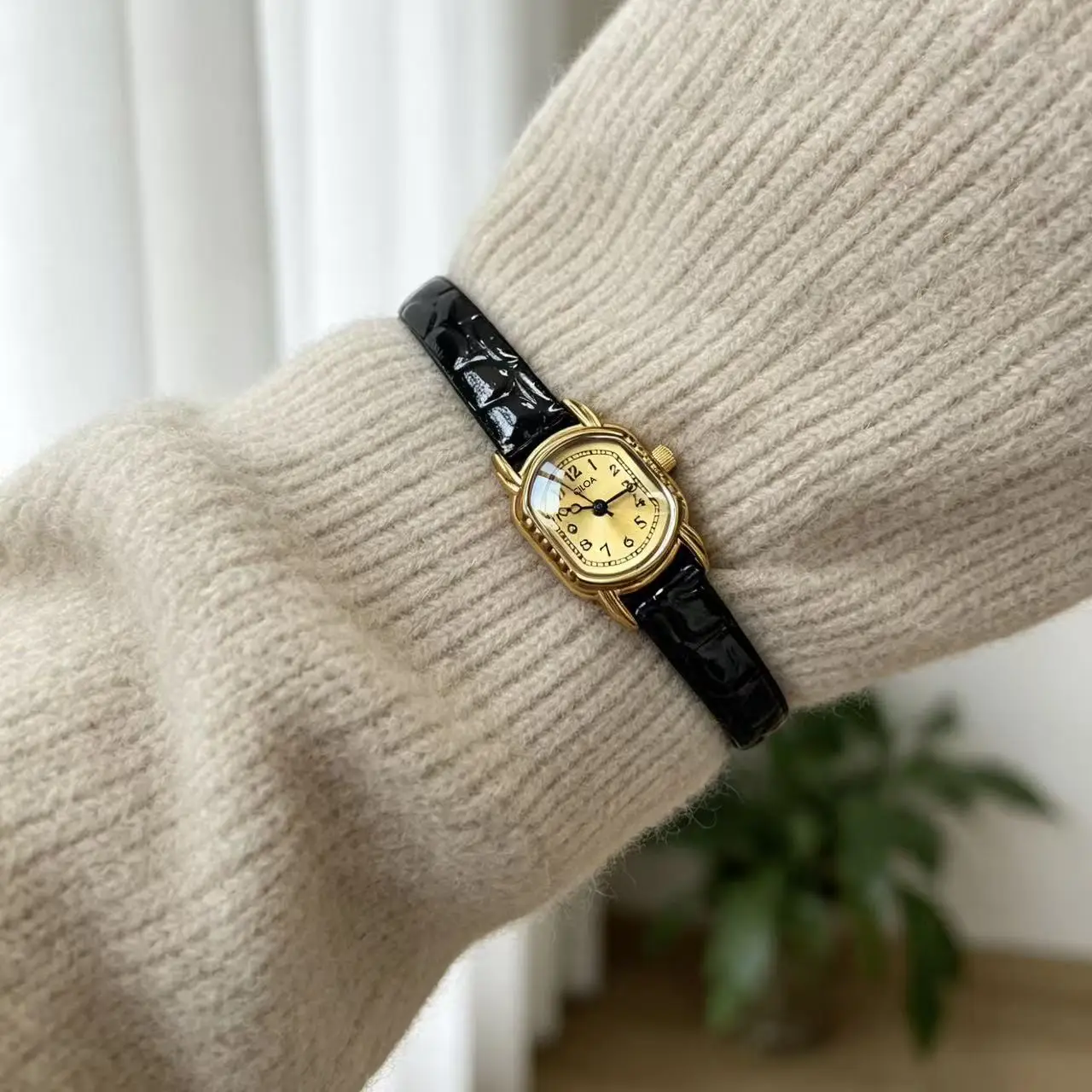 CILOA-Vintage Women Small Octagon Quartz Watch Black Leather Strap Gold Case Elegant Wristwatch Reloj Mujer