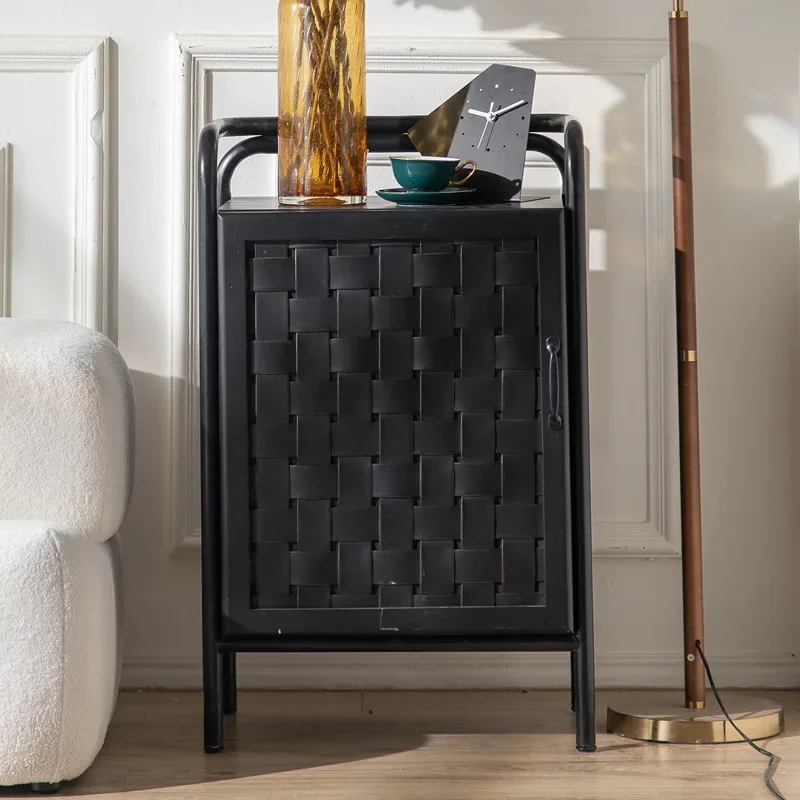 خزانة جانبية لتناول الطعام خشبية رعوية سوداء، وخزانة مدخل بثلاثة أبواب وأربعة أبواب، وخزانة تخزين منزلية