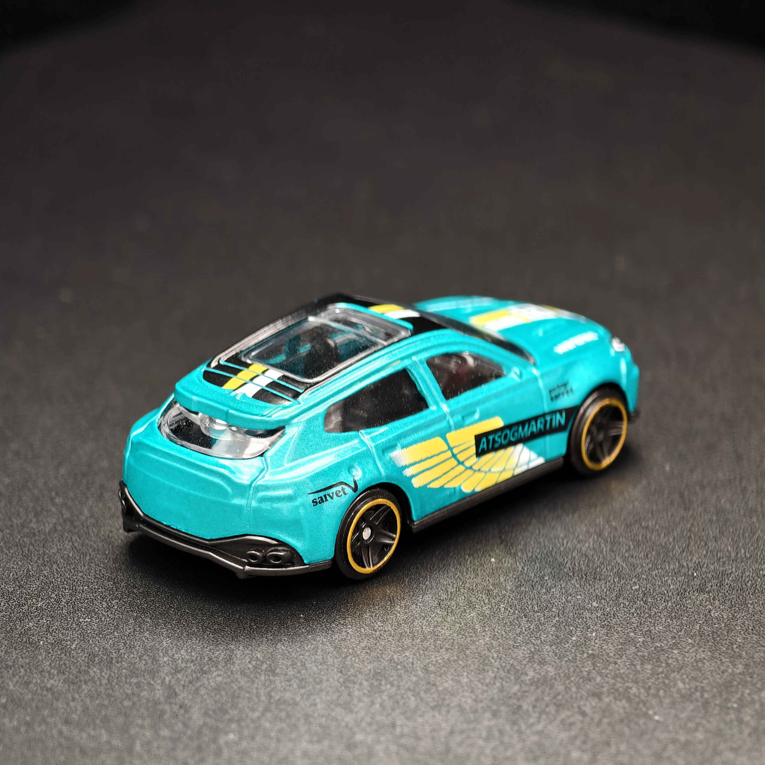 1/64 Scale Diecast Car Model Realistic Detailed Mini Auto Collectible Hobby Toy for Children Room Display Desktop Decor Gift view 3