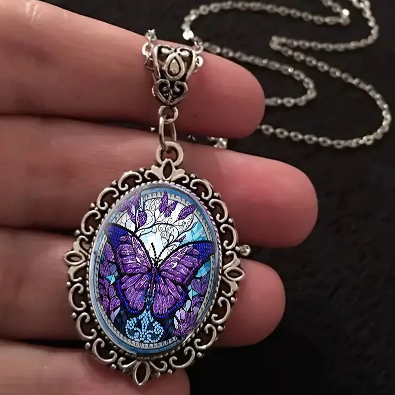 2025 ربيع/صيف جديد رائع الأرجواني فراشة الزجاج قلادة قلادة ، سترة سلسلة اكسسوارات مخصصة للرجال والنساء