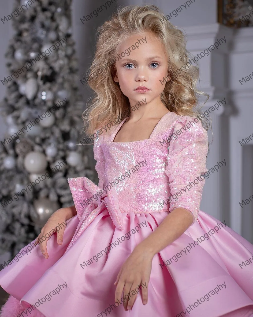 Cute Bow Sequins Mini Kids Party Dresses Modern Square Collar Satin Mesh Flower Girl Dress Puffy Kids Brithday Photo Shoot Gowns