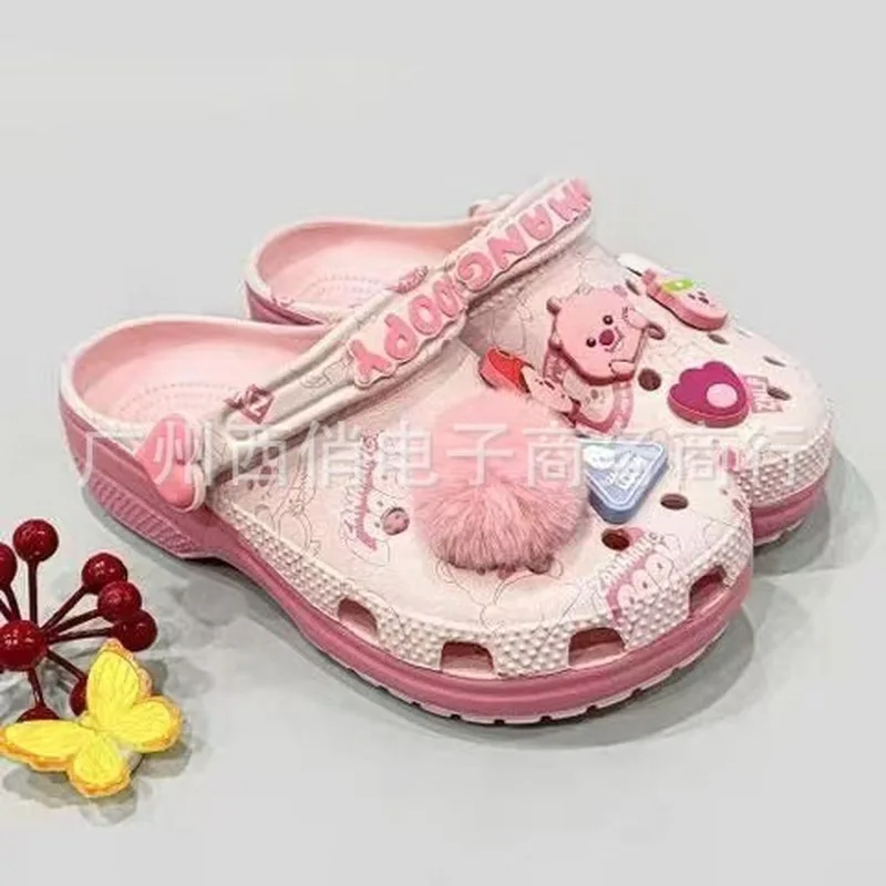 Favorite pour les sorties familiales Lance une nouvelle collection sur le thème Hello Kitty disponible dans les tailles pour les enfants avec l'extérieur anti-gratuissement